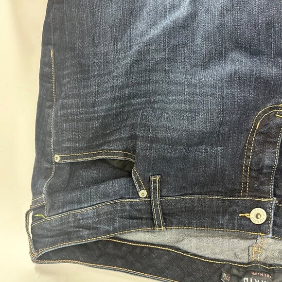 Torrid Premium Boyfriend Jeans Size 22 Medium Wash Raw Hem Stretch Denim - Picture 10 of 11